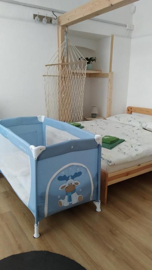 Apartment Pod Hradem Loket Esterno foto